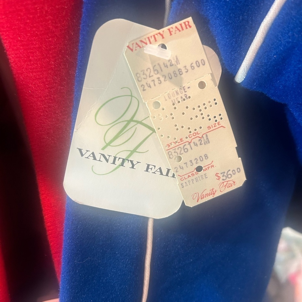 Vintage Vanity Fair “SheVelva” Sapphire Blue Velvet Robe – NWT Medium Deadstock - Picture 4 of 6